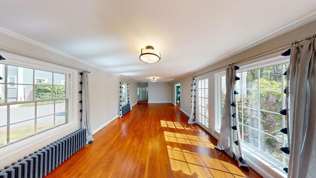 Building Photo - Cool Updated Historic 4/3.5 Farmhouse in Bethesda on Private, 1.5 Acre Lot
