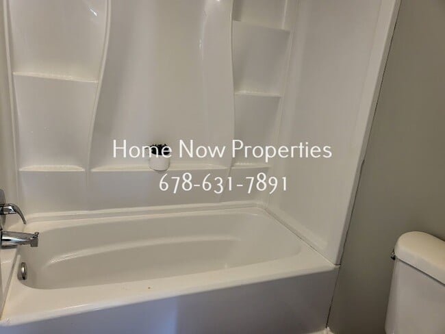 Building Photo - 2633 Country Trace SE