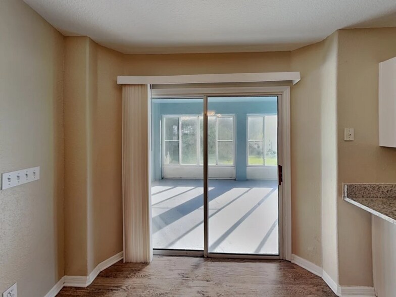 Building Photo - 3835 Springlake Village Ct