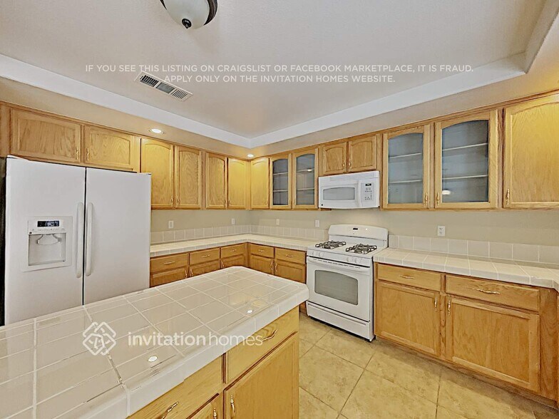 Building Photo - 557 Leap Frog Ave