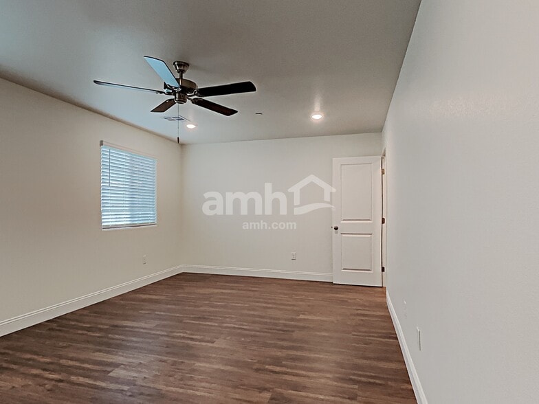 Building Photo - 330 Timber Kate Pl