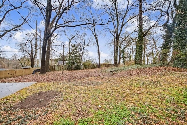 Building Photo - 725 Matilda Pl NW