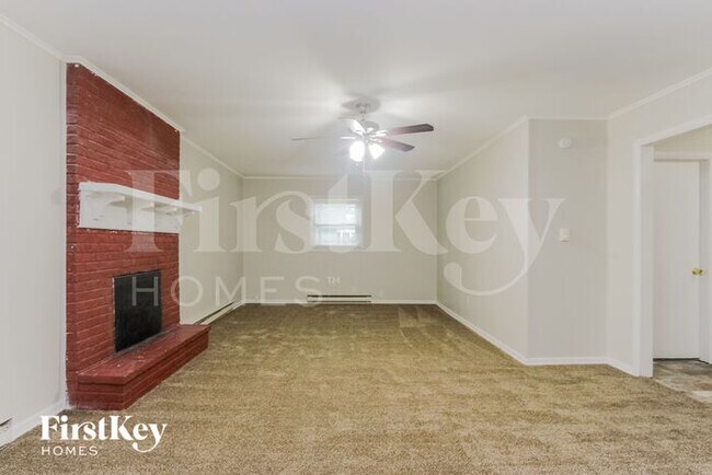 Building Photo - 6902 Echo Ln