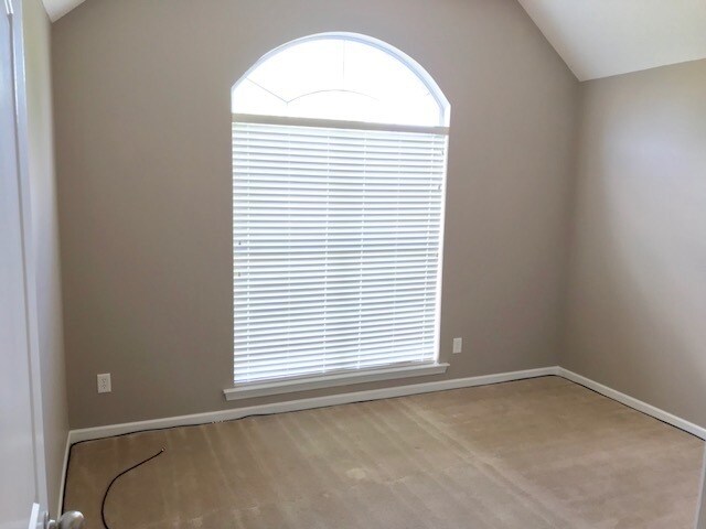 Building Photo - 9150 Glen Cove