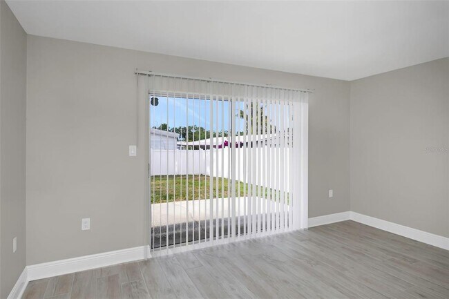 Building Photo - 105 Timberview Dr