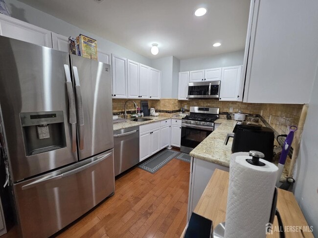 Building Photo - 78 Chariot Ct