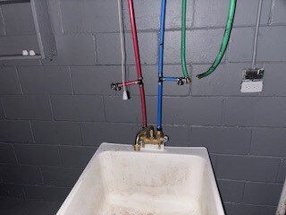 Building Photo - 9591 Mark Twain St