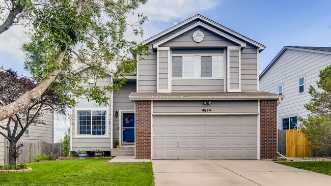 Building Photo - Spacious 4 Bedroom in 80923