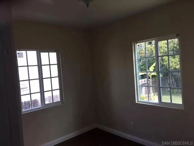 Building Photo - Voltaire Street - where you want to be.   2/1  $2690