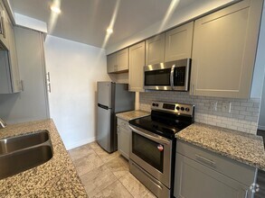 Building Photo - Charming Two-Bedroom Condo in Montebello w...