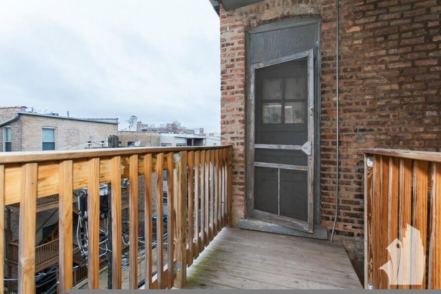 Building Photo - 2846 N Orchard St