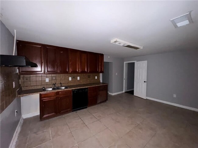 Building Photo - 753 Second St