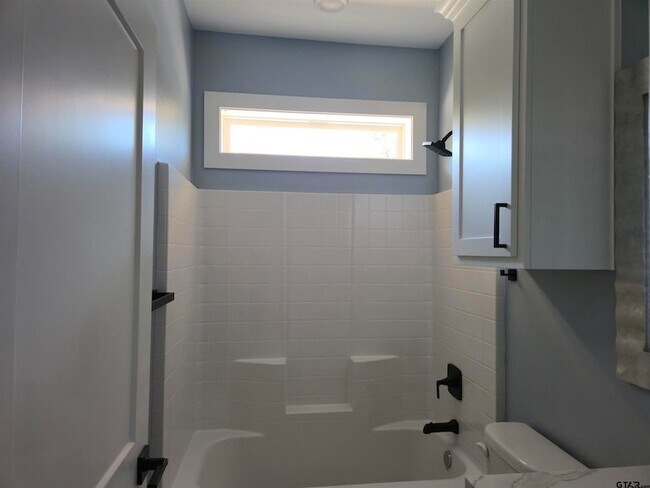 Building Photo - 8129 Cr 485