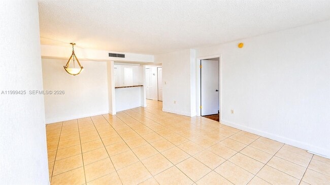 Building Photo - 4255 N University Dr