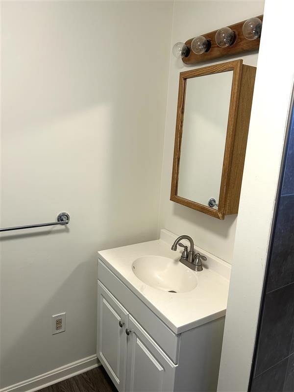 Building Photo - 33 Putnam St