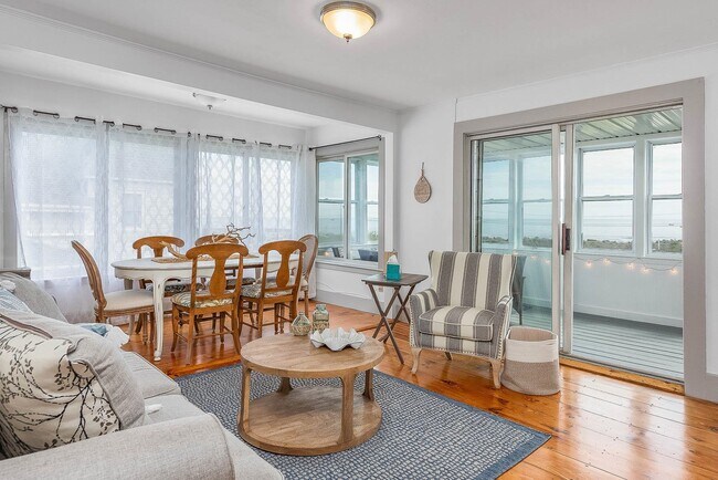 Primary Photo - 1497 Ocean Blvd