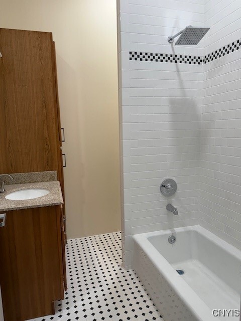 Building Photo - 141 S Peterboro St