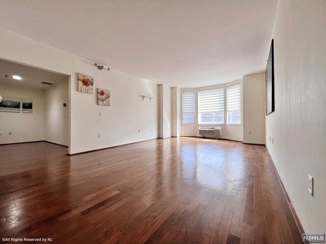 Building Photo - 3303 City