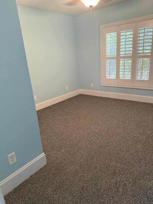 Building Photo - 1270 Winyah St