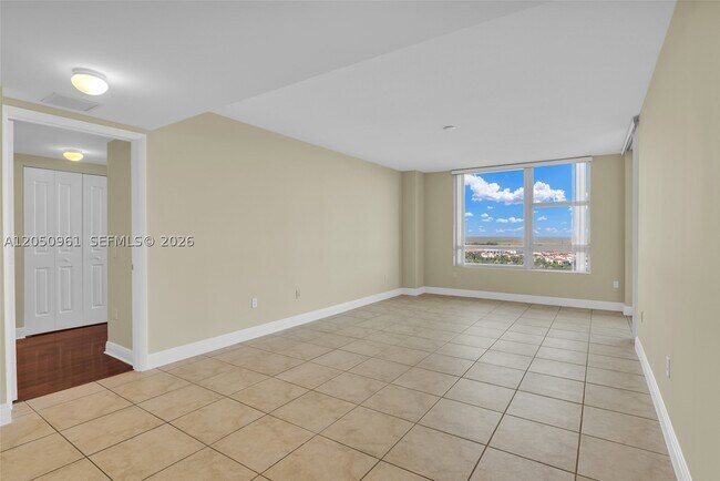 Building Photo - 2681 N Flamingo Rd