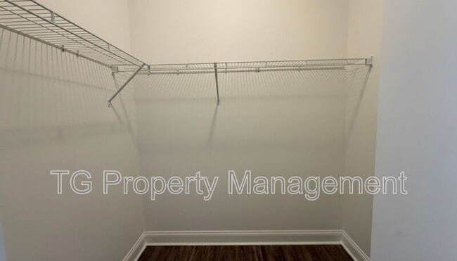 Building Photo - 6625 Osceola St