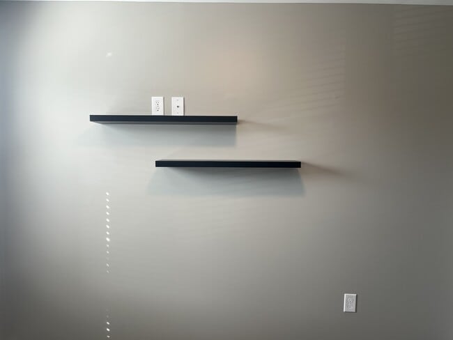 Building Photo - 77 Emanuel Ct