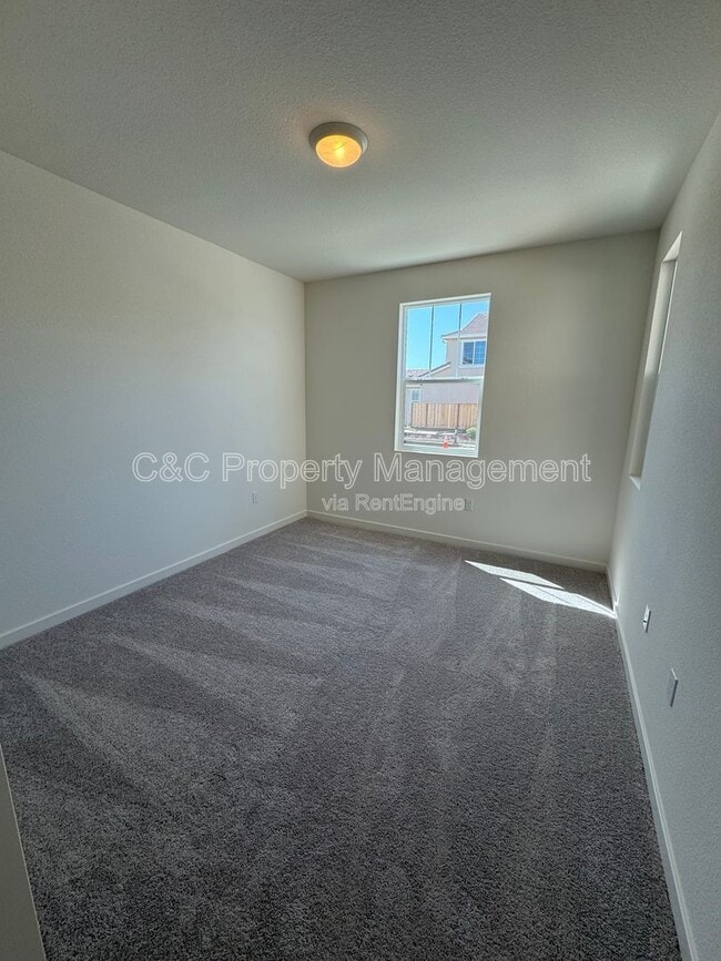 Building Photo - 5339 Shenandoah Vly Ln