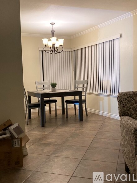 Building Photo - 11180 Cochran Ave