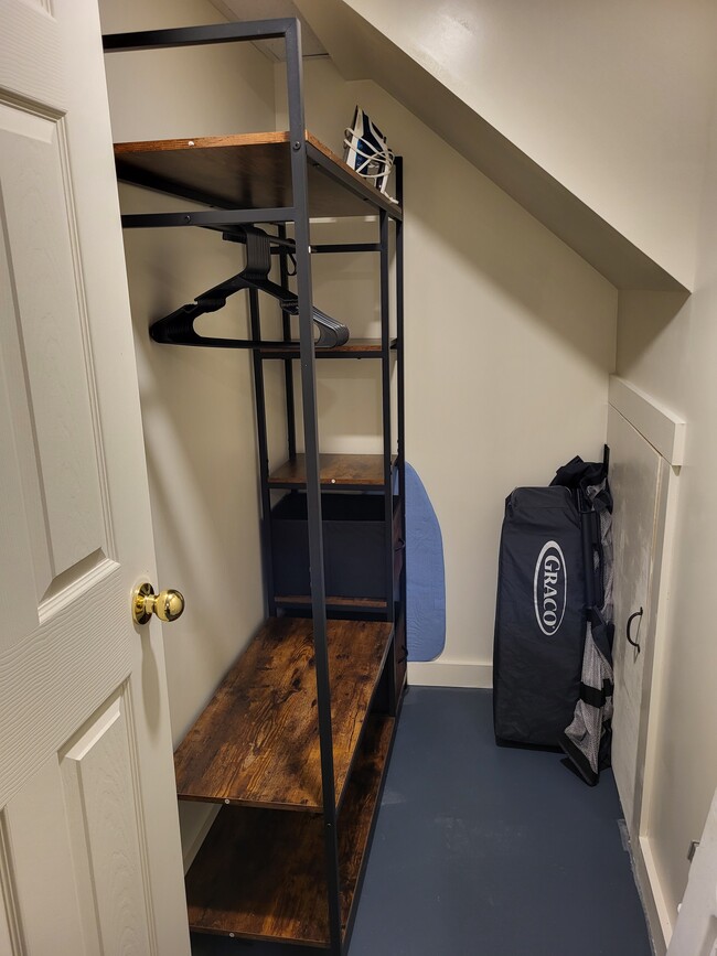 Building Photo - 30 Main St