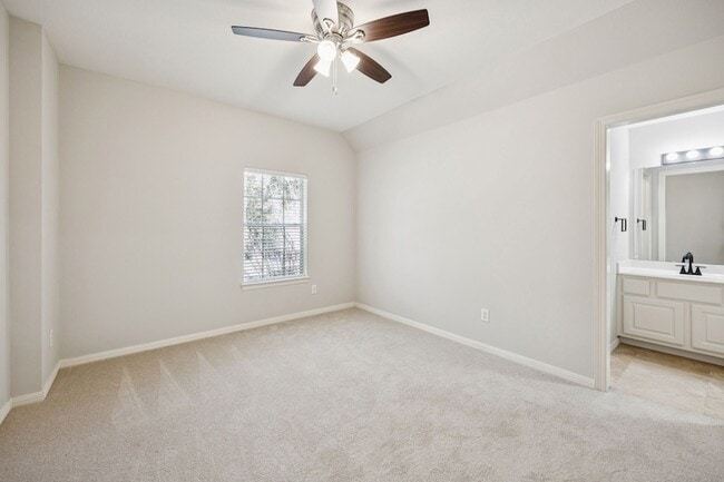 Building Photo - 3002 Autumn Cove Ct
