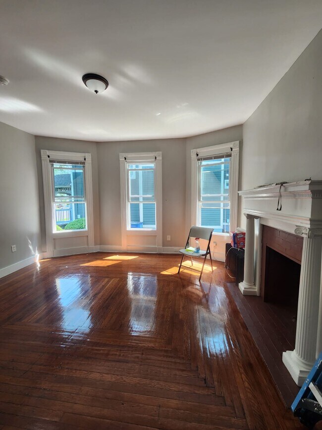 Building Photo - 286 Norton St