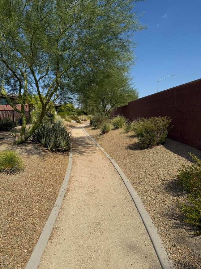 Building Photo - 82721 Rosewood Dr