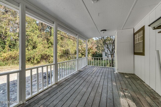 Building Photo - 2811 Myrtis Rd