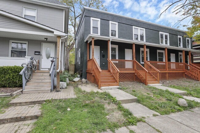 Building Photo - 2486 Findley Ave