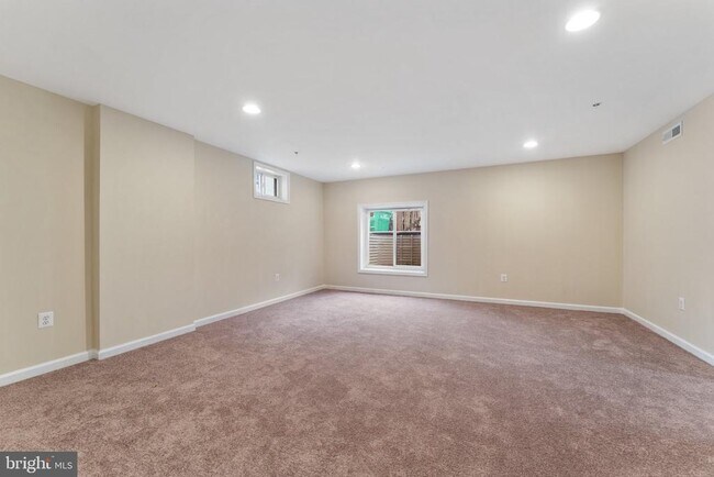 Building Photo - 15622 Gilpin Mews Ln