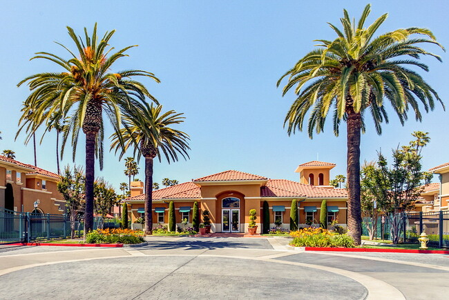 Building Photo - Villa Veneto at Palm Valley