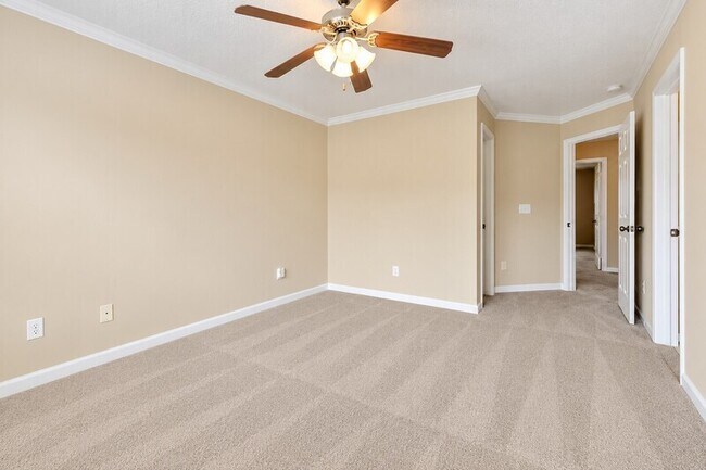 Building Photo - 7065 Blairs View Dr