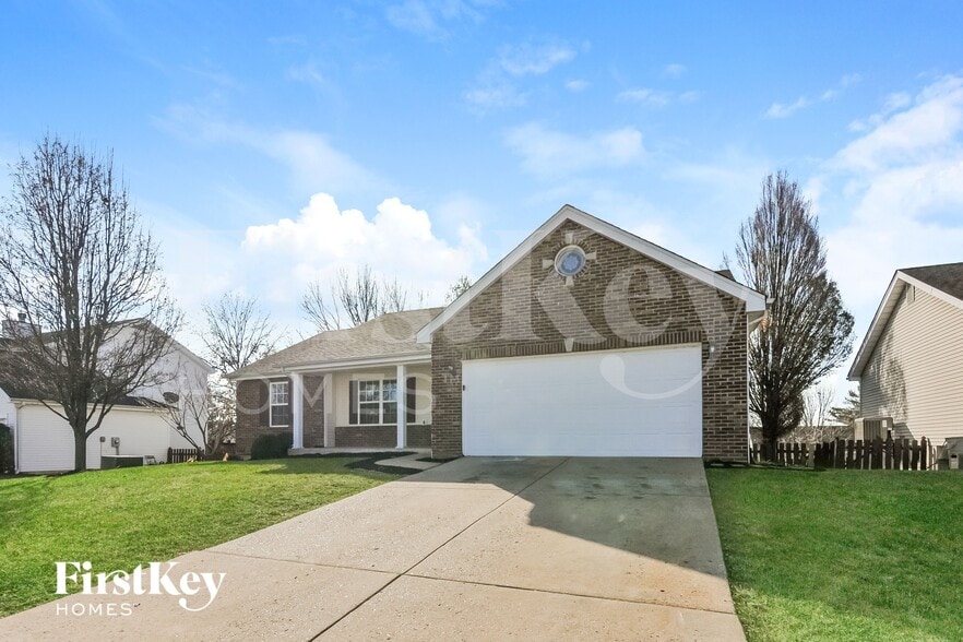 Building Photo - 212 Royallmanor Ln