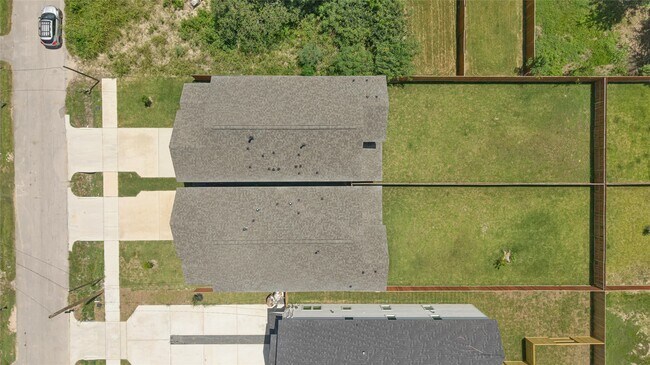 Building Photo - 7413 Charlie St