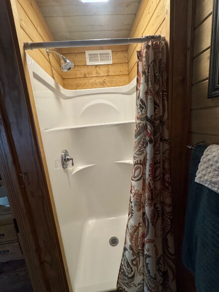 Building Photo - 369 Lawson Rd