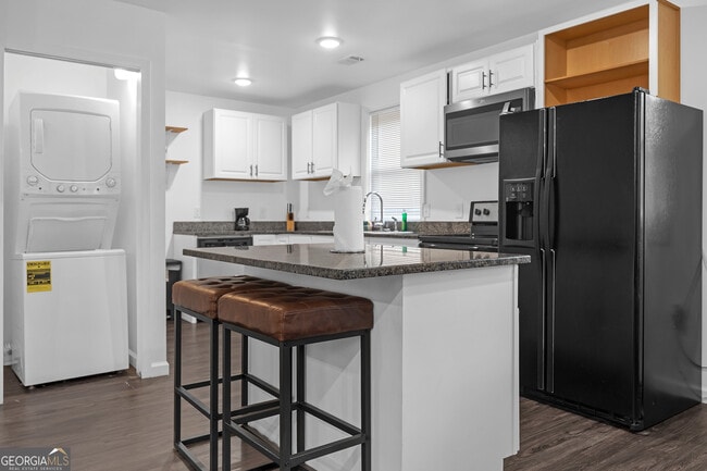 Building Photo - 2533 Godfrey Dr NW