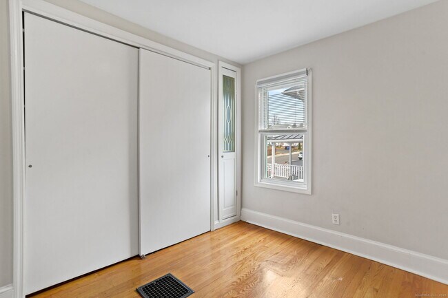 Building Photo - 8 3rd St