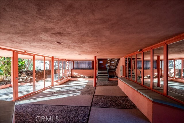 Building Photo - 1400 Hayworth Ave