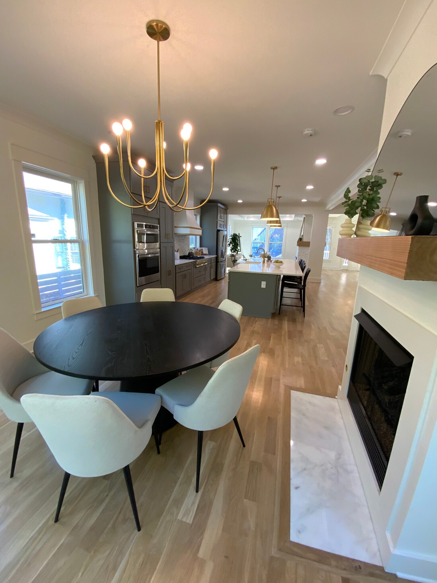 Building Photo - 116 3rd Ave