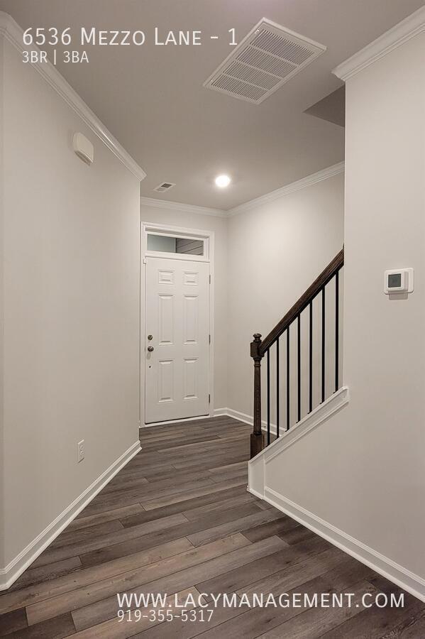 Building Photo - 6536 Mezzo Ln