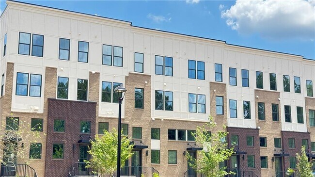 Building Photo - 201 New St