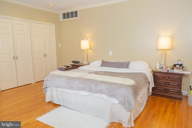 Building Photo - 500 Springvale Rd