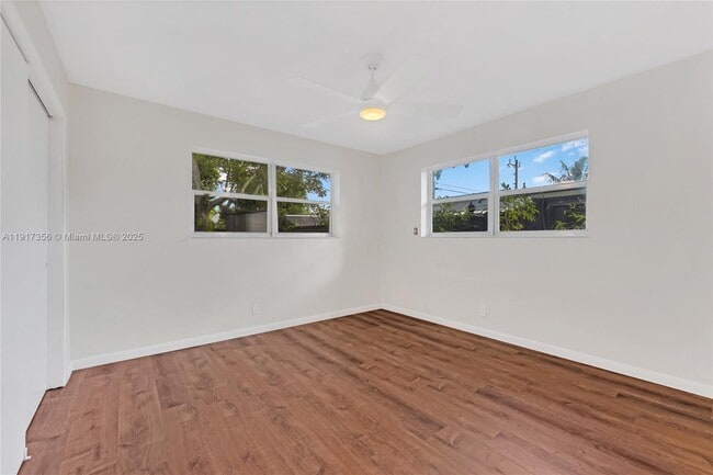 Building Photo - 550 SW 38th Terrace