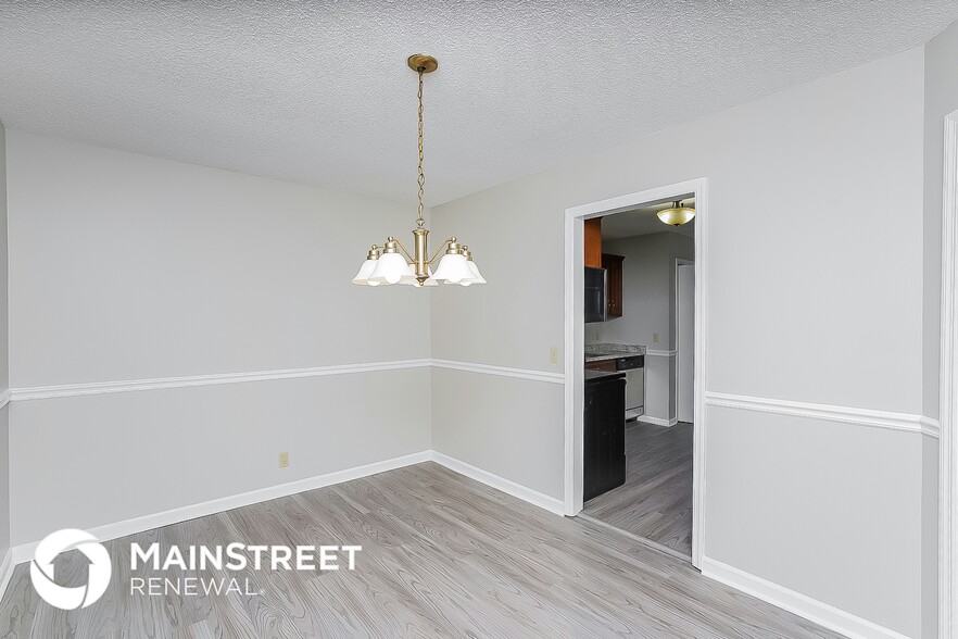 Building Photo - 1709 Hunters Branch Rd