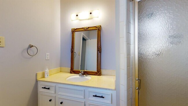 Building Photo - 11807 Monticeto Ln